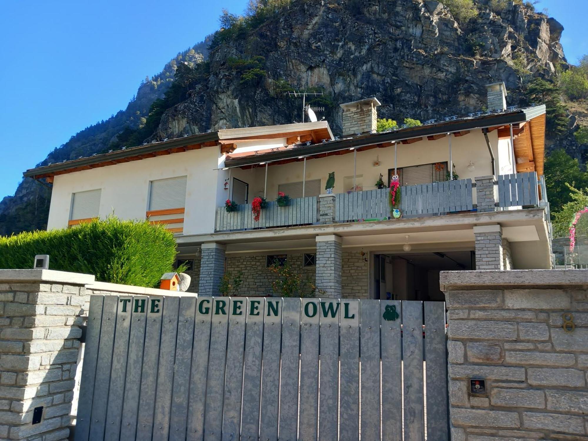 The Green Owl Cir 0001 Antey-Saint-André Buitenkant foto